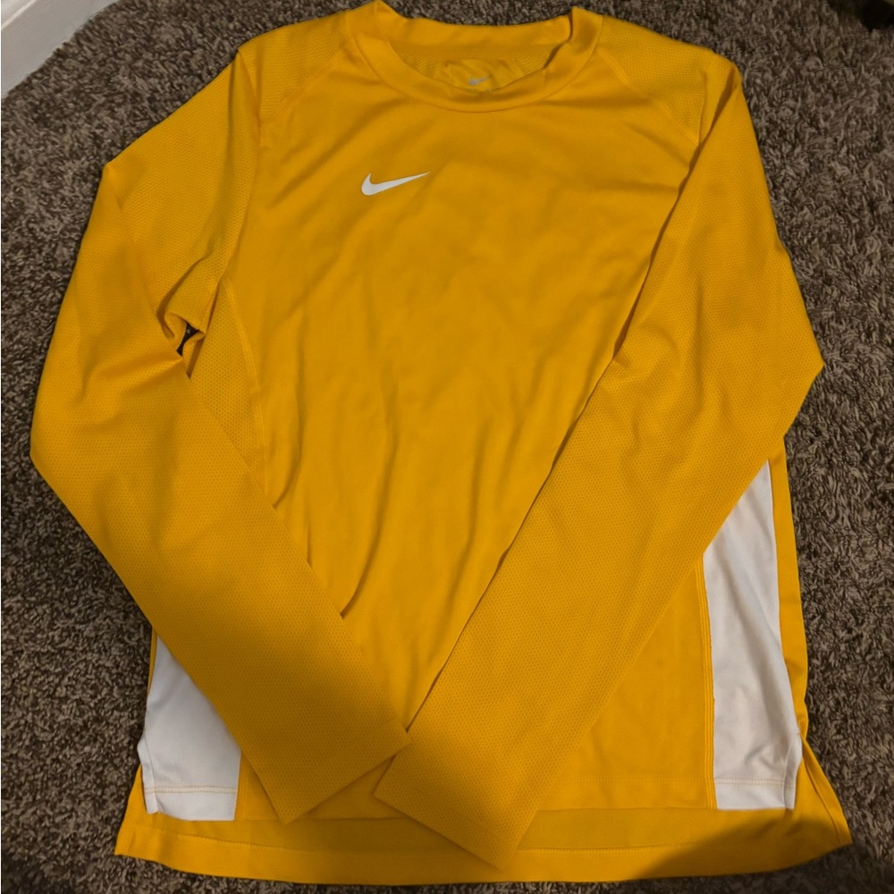 Nike Dri-FIT Bright Yellow Top
No signs of wear